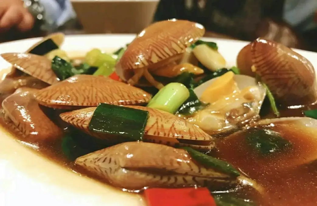 陽明山隱藏美食大公開：在地人帶路，避開觀光客的味蕾探險