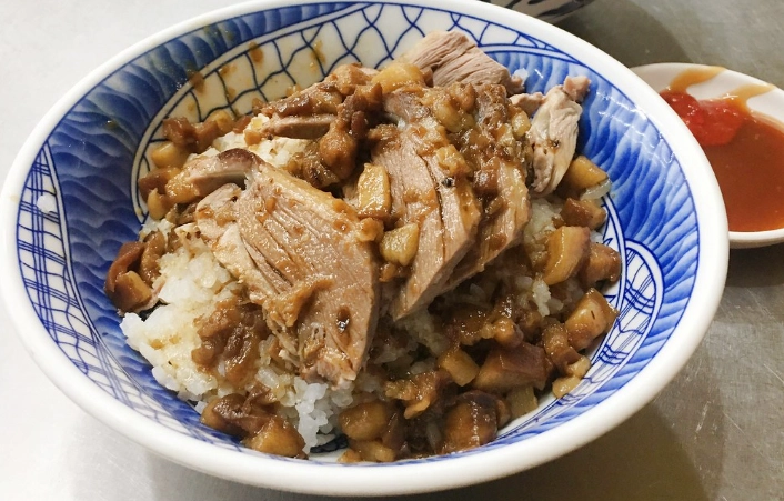 駁二附近餐廳