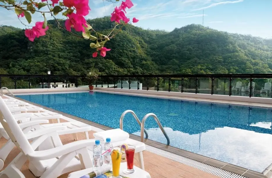 一泊二食溫泉旅館