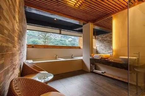 烏來大眾池便宜攻略：省錢泡湯秘訣與價格比較全指南