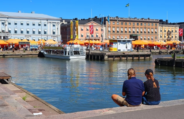 赫爾辛基機場景點