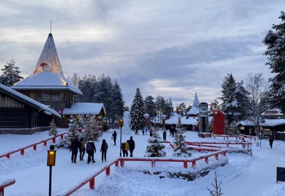 赫爾辛基 聖誕老人村 交通