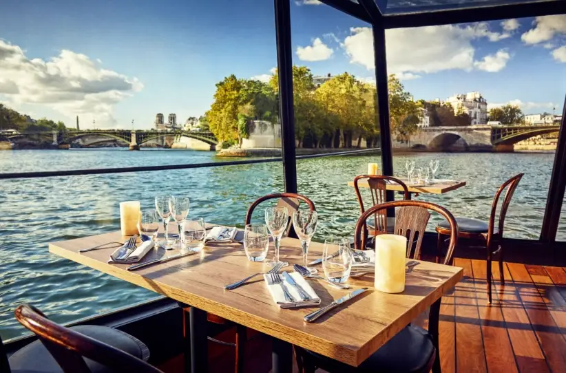 巴黎塞納河遊船 巴黎塞納河遊船