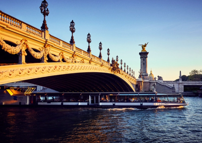 巴黎塞納河遊船 巴黎塞納河遊船