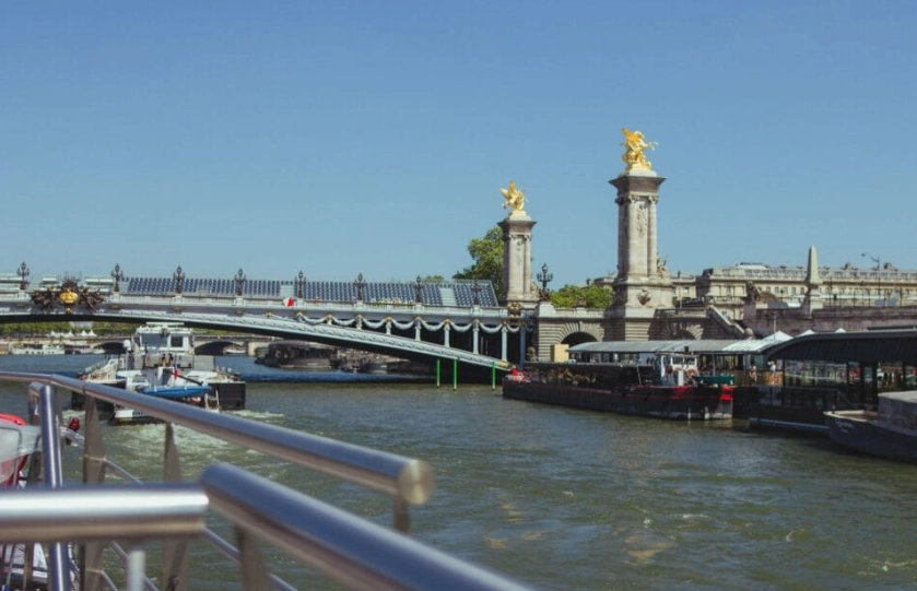 巴黎塞納河遊船