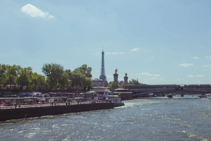 塞納河遊船 塞納河遊船