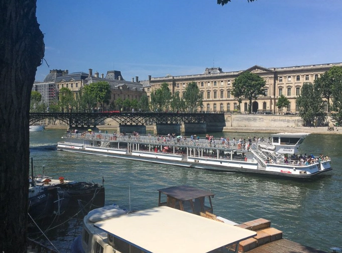 塞纳河游船推荐 塞纳河游船推荐