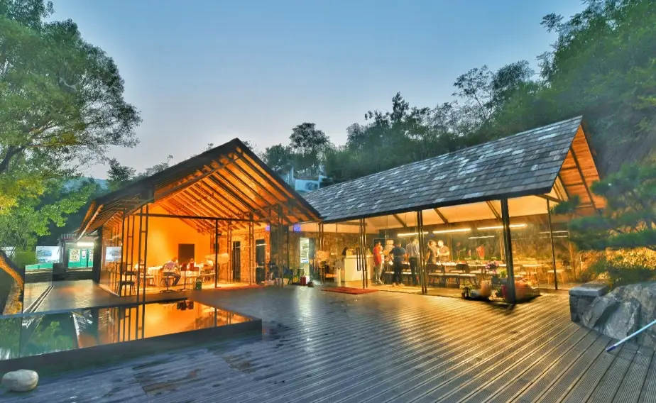 洛杉磯自由行住宿