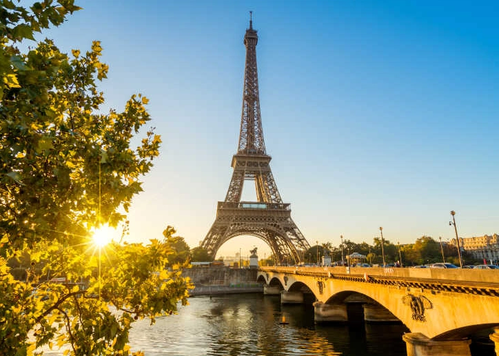 巴黎铁塔拍照 巴黎铁塔拍照