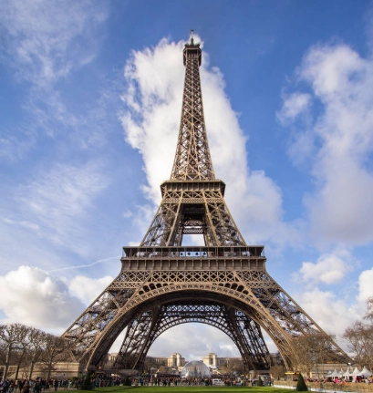 巴黎铁塔终极攻略：门票、交通、拍照技巧全解析