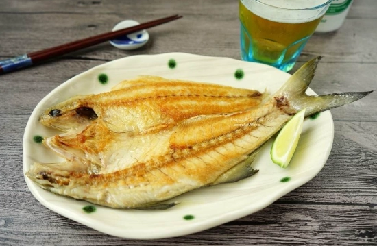 一夜干 鹹魚 一夜干 鹹魚