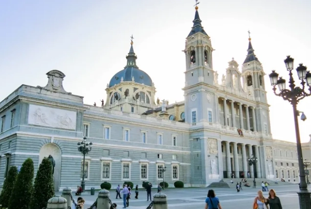 西班牙馬德里值得去嗎 西班牙馬德里值得去嗎