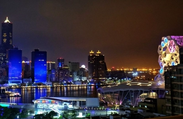 高雄夜遊景點 高雄夜遊景點