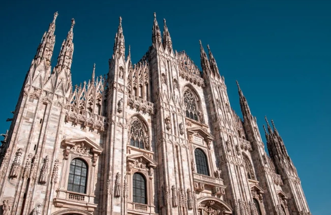 米蘭大教堂遊覽時間 米蘭大教堂遊覽時間