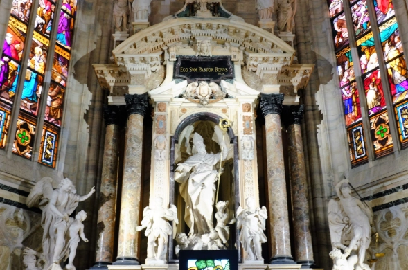 米蘭大教堂雕像 米蘭大教堂雕像