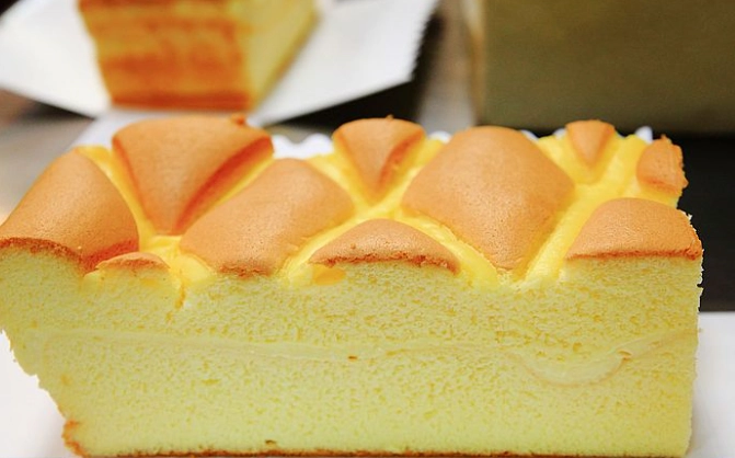 蛋糕裂開原因 蛋糕裂開原因