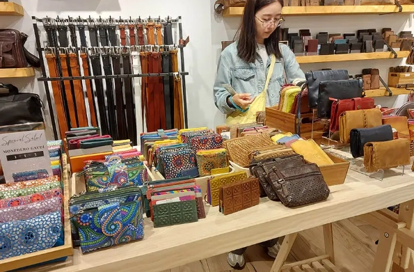 西班牙皮包品牌推薦 西班牙皮包品牌推薦