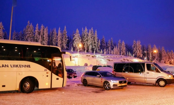 聖誕老人村 交通