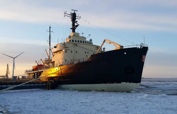 芬蘭破冰船體驗